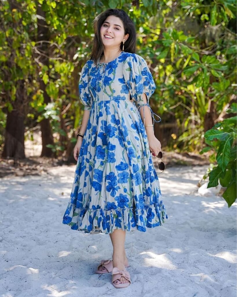 Beautiful Frocks for Women | Try Gauri
